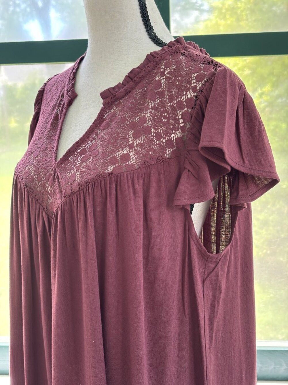 Torrid Lace Neck Drop Waist Dress Size 0 /12 Burgundy NWT - Picture 2 of 6